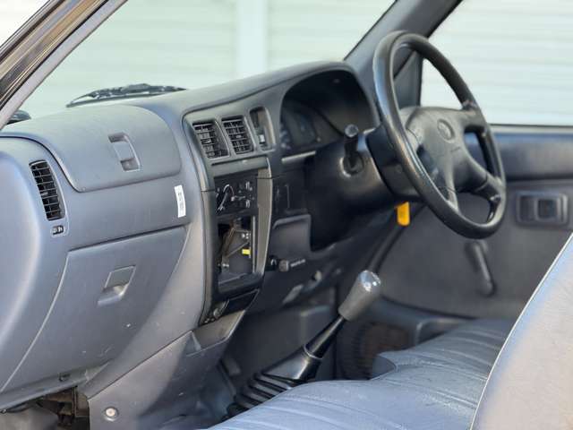 Toyota Hilux 12