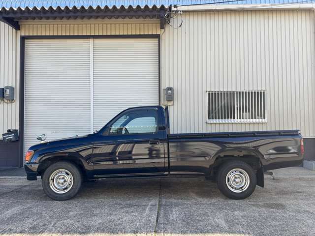 Toyota Hilux 2