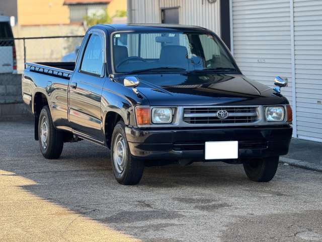 Toyota Hilux 4