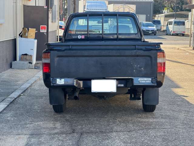 Toyota Hilux 6