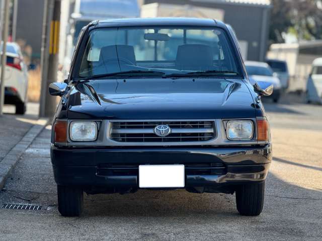 Toyota Hilux 9