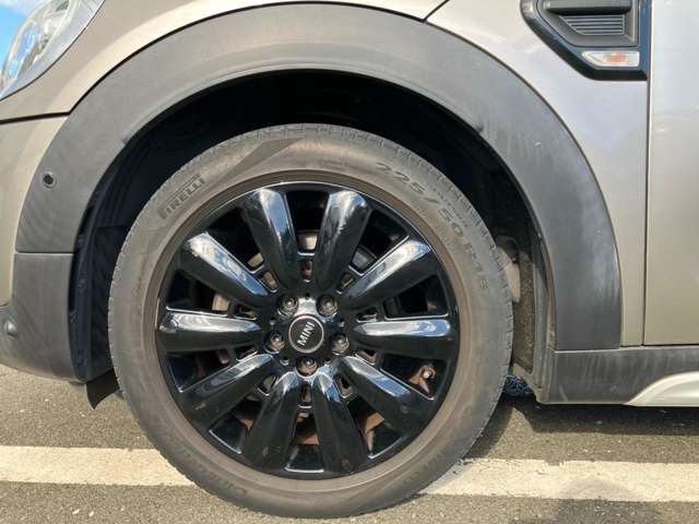 MINI Crossover 7