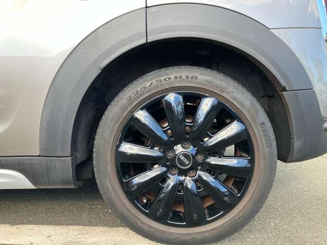 MINI Crossover 8