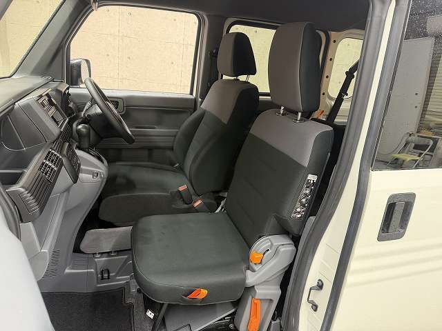 Honda N-VAN 10