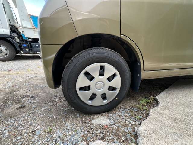 Daihatsu Hijet Deck Van 12