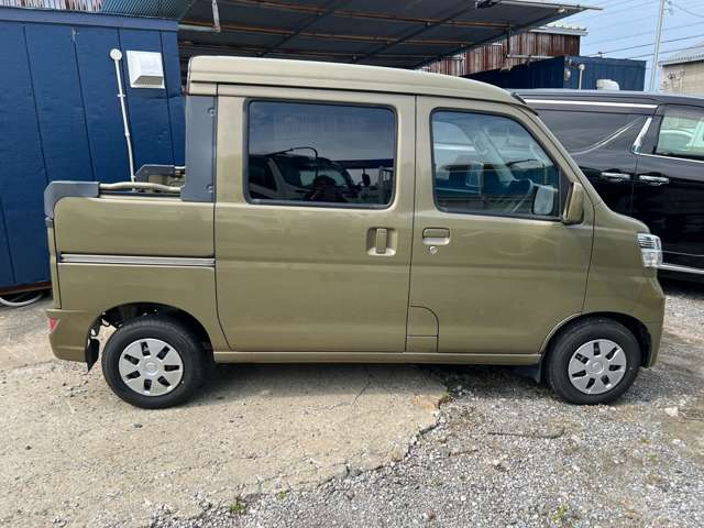 Daihatsu Hijet Deck Van 3