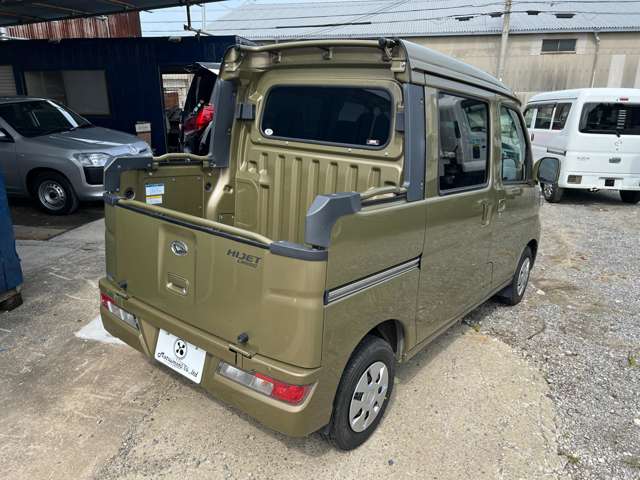 Daihatsu Hijet Deck Van 4