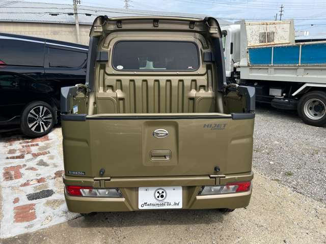 Daihatsu Hijet Deck Van 5