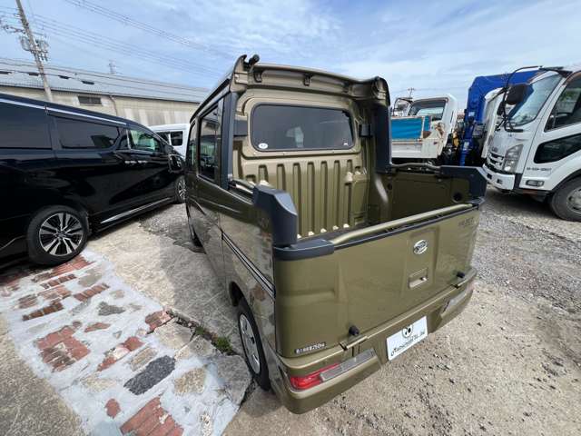 Daihatsu Hijet Deck Van 6