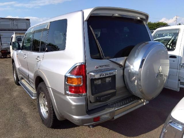 Mitsubishi Pajero 2