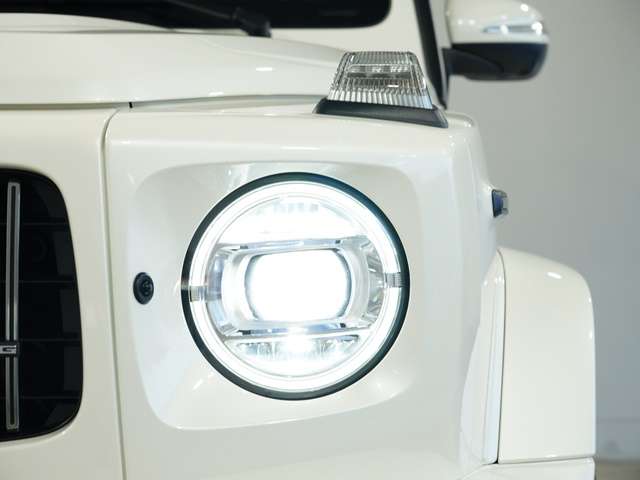 Mercedes-Benz G-Class 9