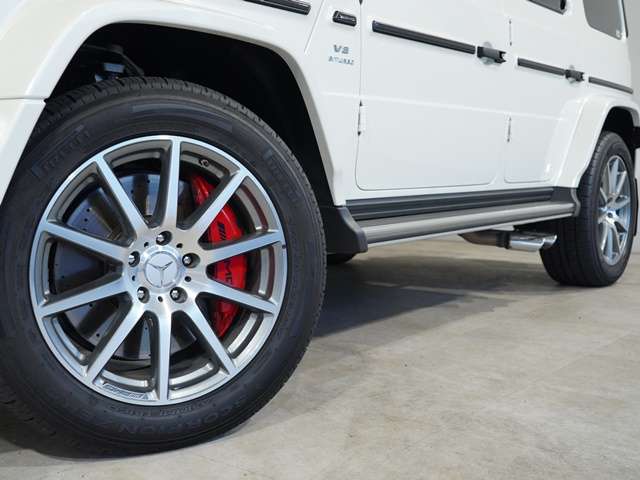 Mercedes-Benz G-Class 10