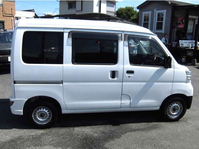 Daihatsu Hijet Cargo 9