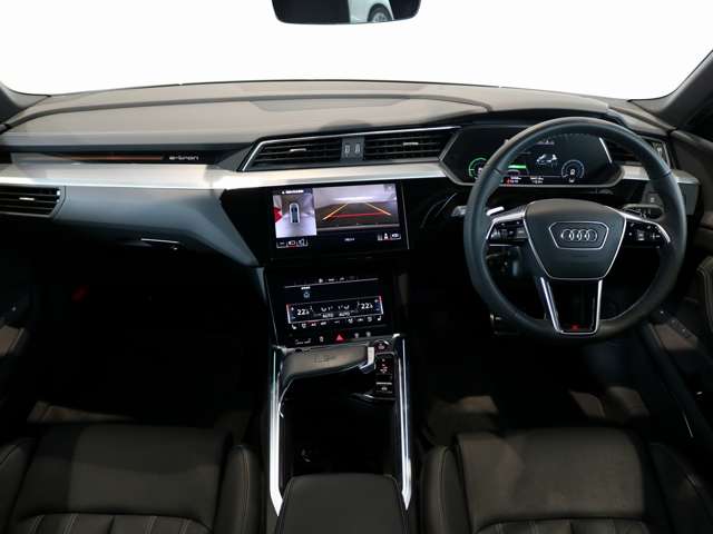 Audi SQ8 Sportback e-tron 7