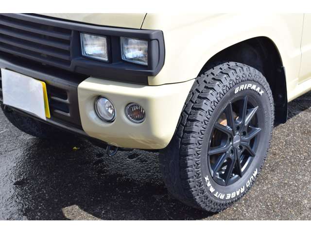 Mitsubishi Pajero Mini 12
