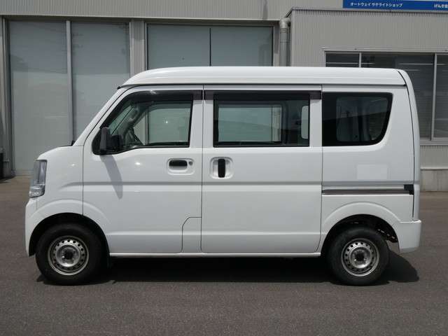 Nissan NV100 Clipper 5