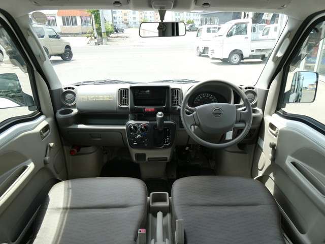 Nissan NV100 Clipper 9