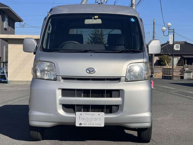 Daihatsu Hijet Cargo 6