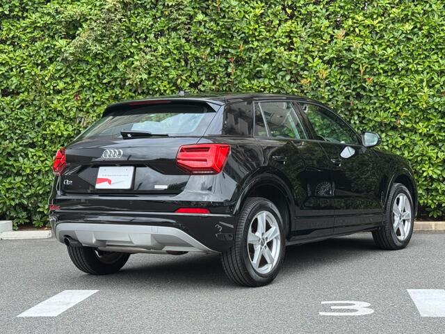 Audi Q2 5