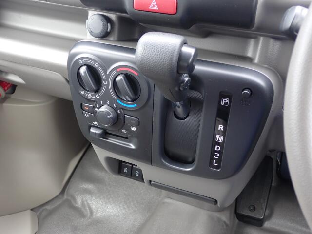 Suzuki Every 11