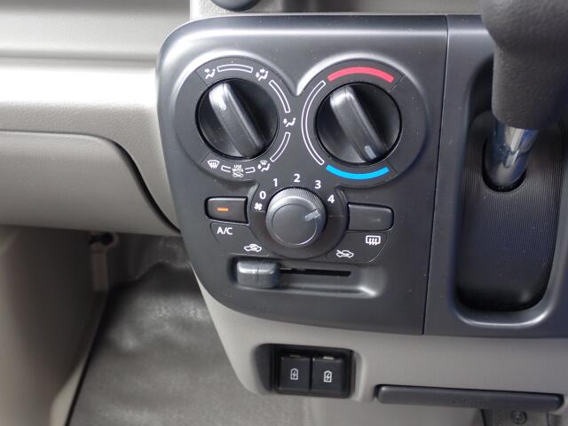 Suzuki Every 12