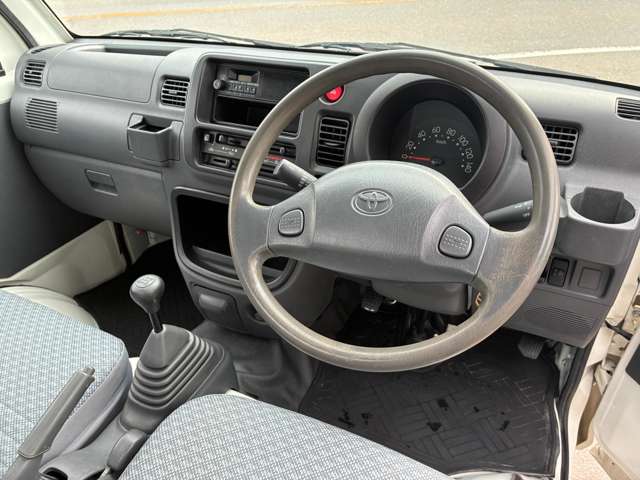 Toyota Pixis Truck 3
