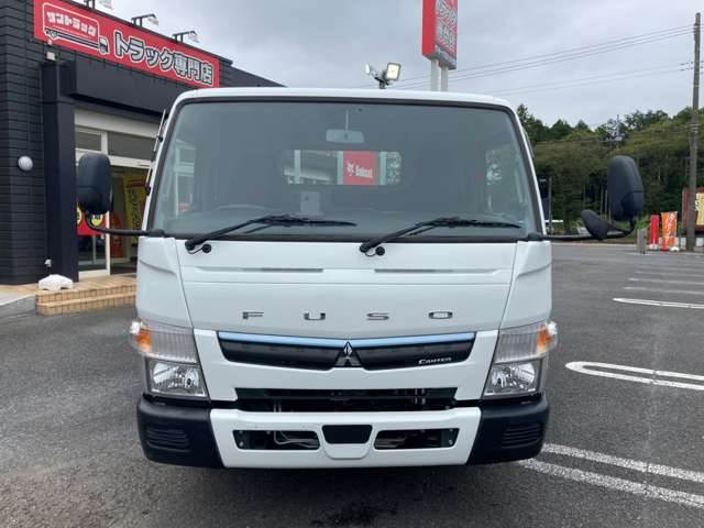 Mitsubishi Fuso Canter 2