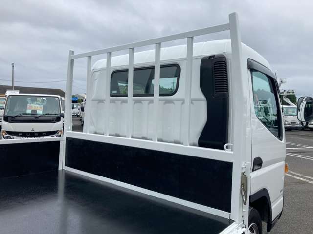 Mitsubishi Fuso Canter 9
