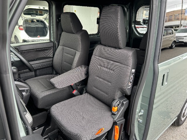 Honda N-VAN 12