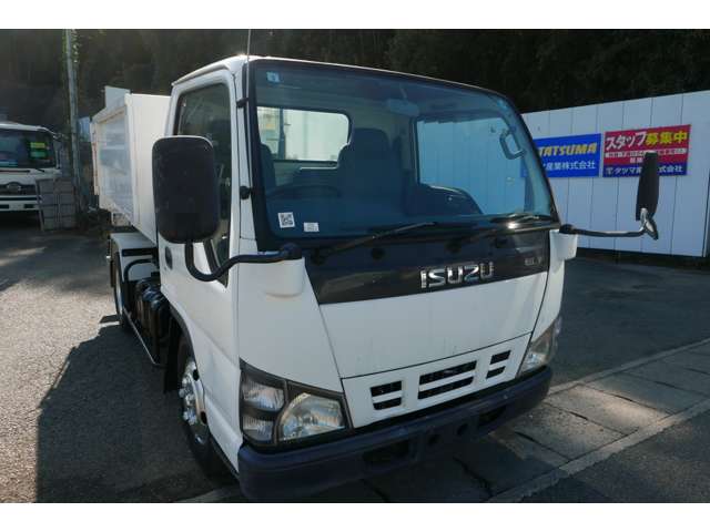 Isuzu Elf 3