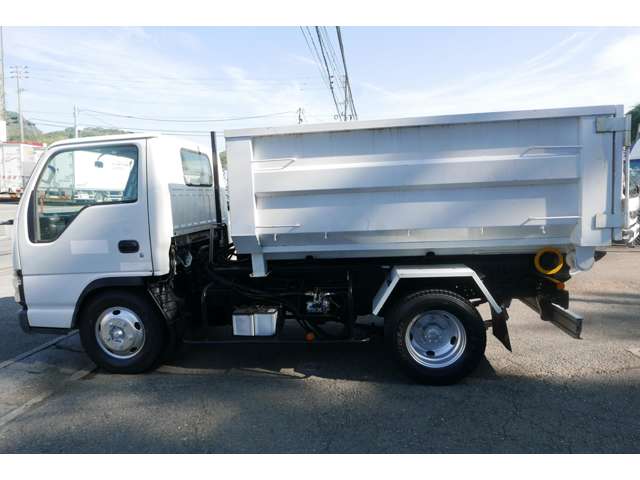 Isuzu Elf 5