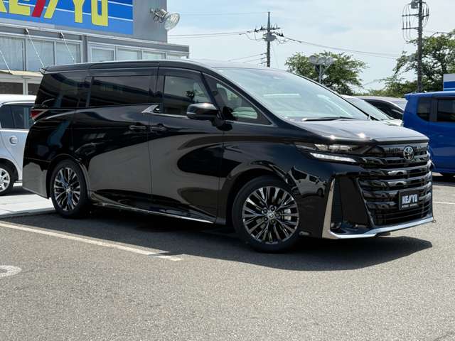 Toyota Vellfire 5