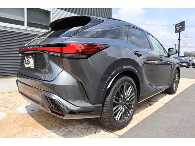 Lexus RX 7