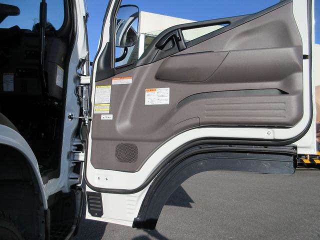 Mitsubishi Fuso Canter 5