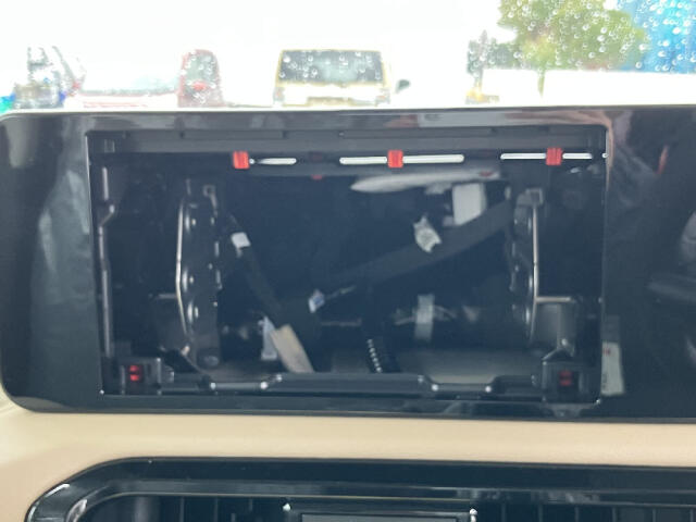 Mitsubishi Delica Mini 11