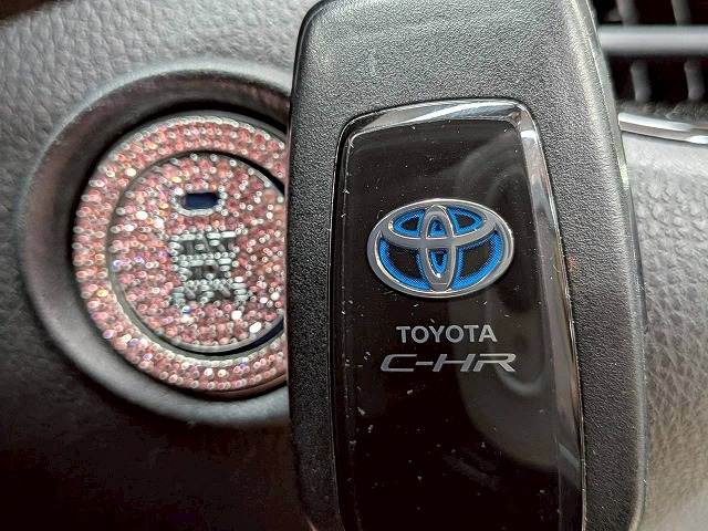 Toyota C-HR 12