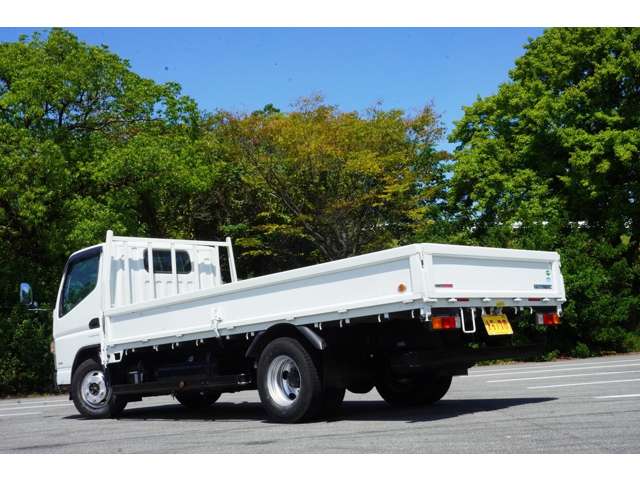 Mitsubishi Fuso Canter 11