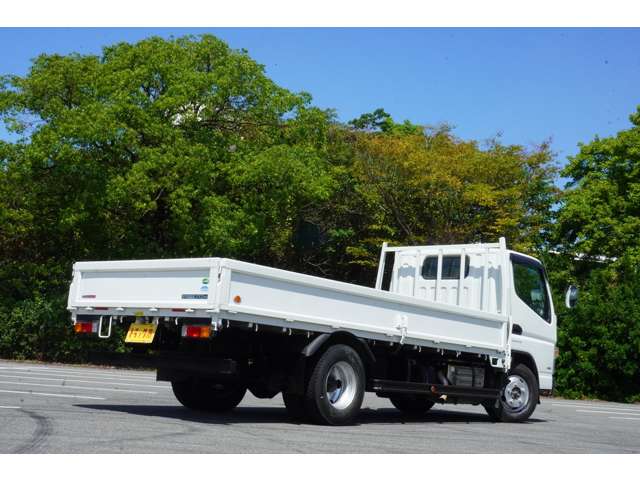 Mitsubishi Fuso Canter 2