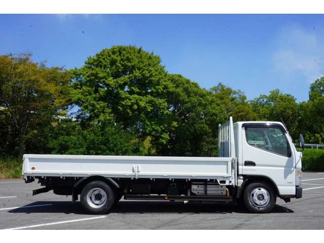 Mitsubishi Fuso Canter 9