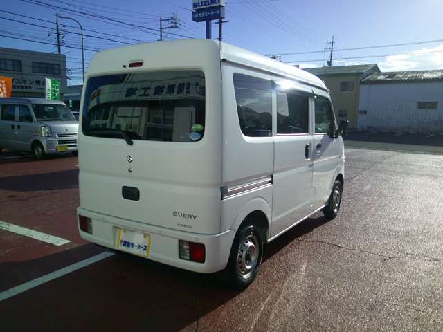 Suzuki Every 12