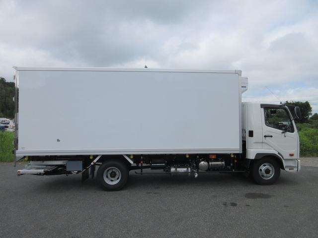 Mitsubishi Fuso Fighter 2