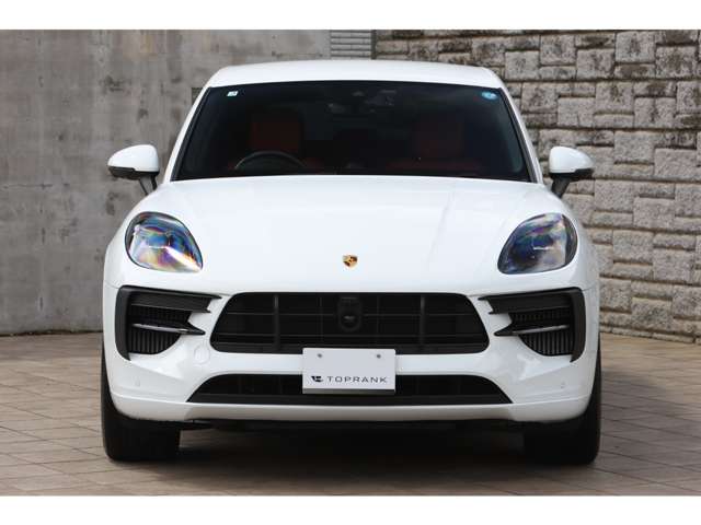 Porsche Macan 8