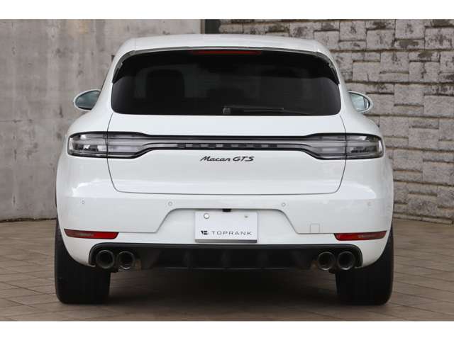 Porsche Macan 9