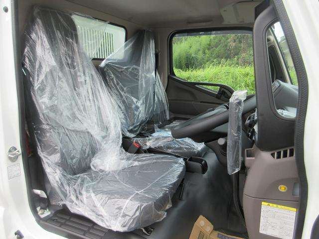 Mitsubishi Fuso Canter 11