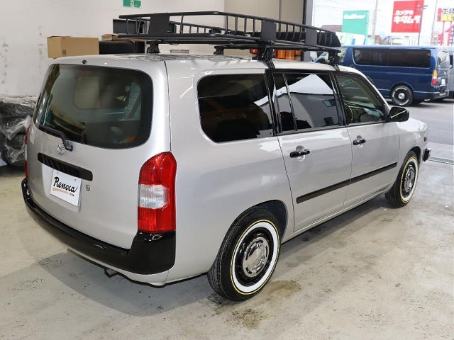 Toyota Succeed Van 9