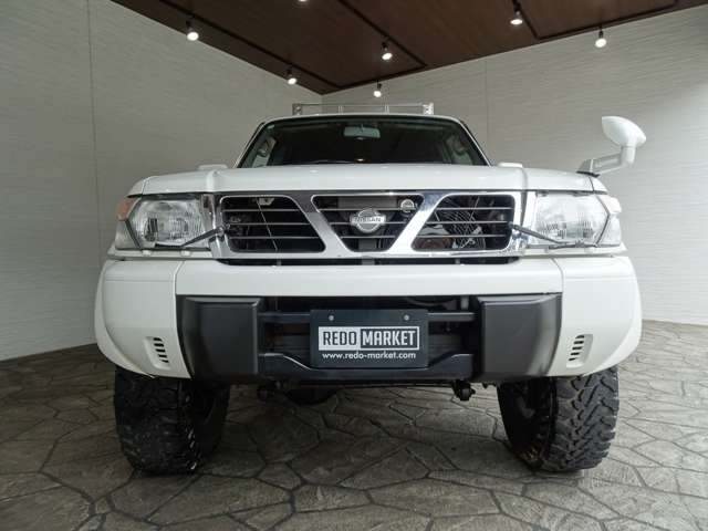 Nissan Safari 6