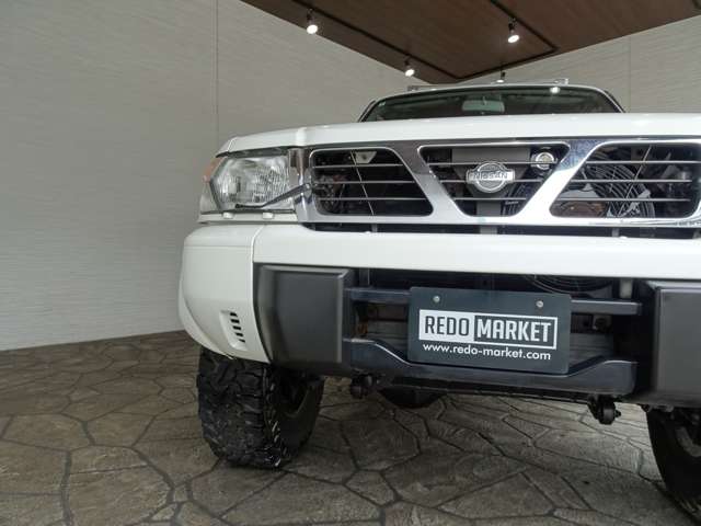 Nissan Safari 7