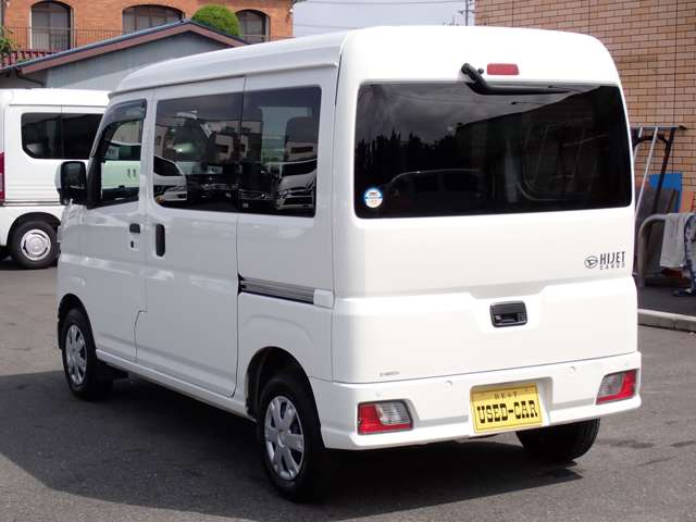 Daihatsu Hijet Cargo 12