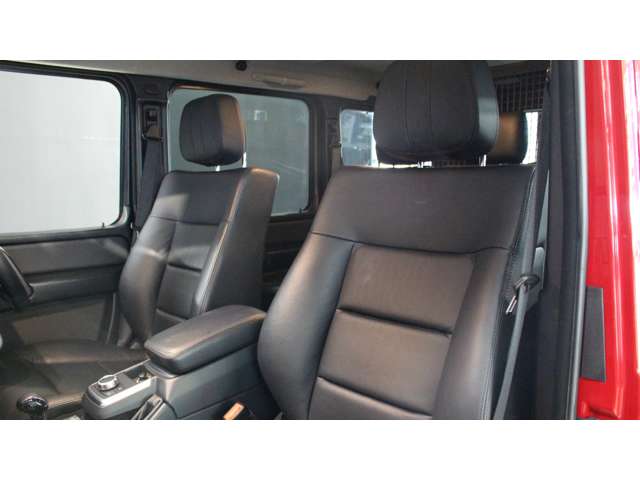 Mercedes-Benz G-Class 8