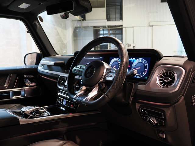 Mercedes-Benz G-Class 11